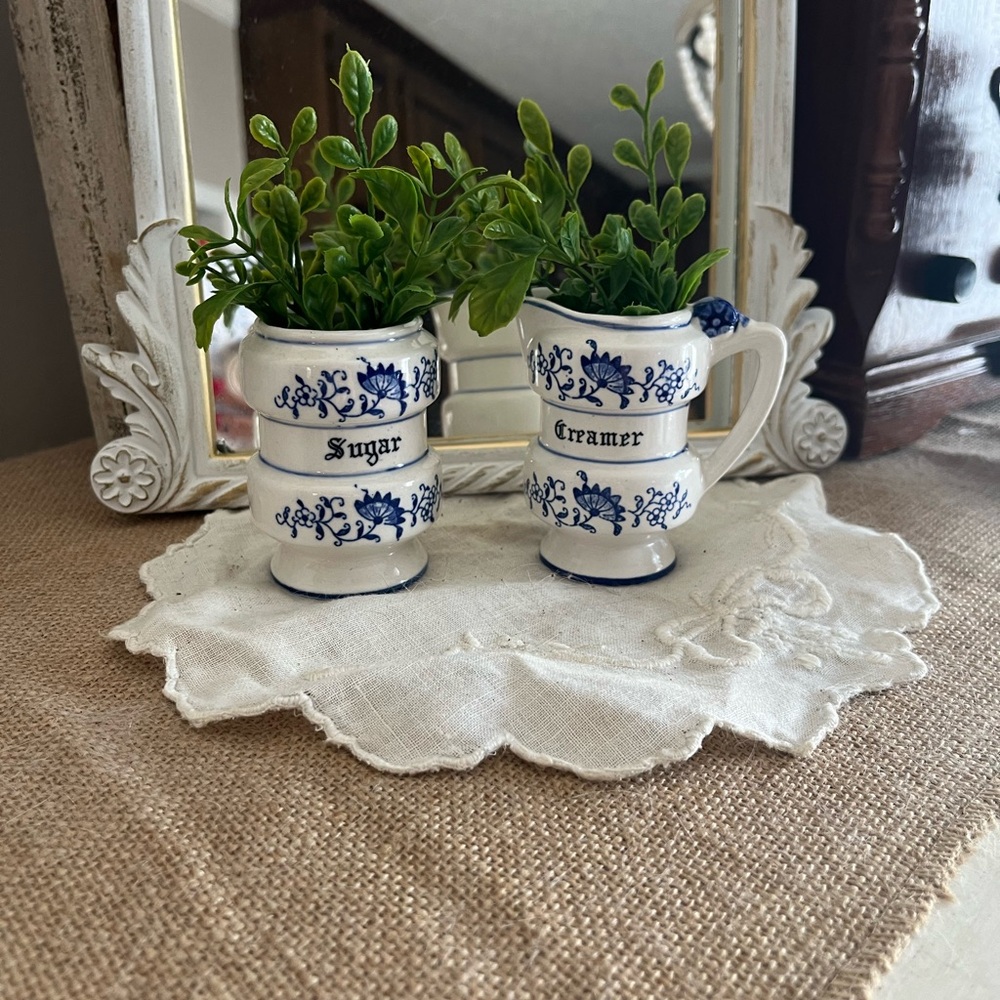 Charming Blue and White Floral Sugar and Creamer Set